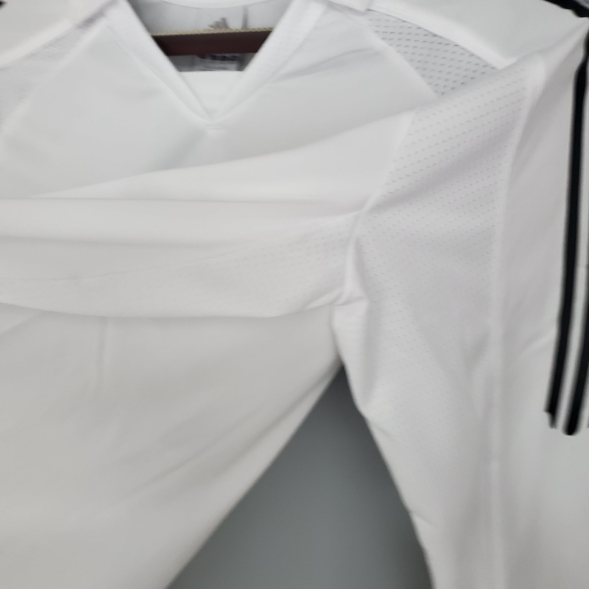 Camisa Real Madrid Titular 05/06 - Versão Retrô Manga Longa