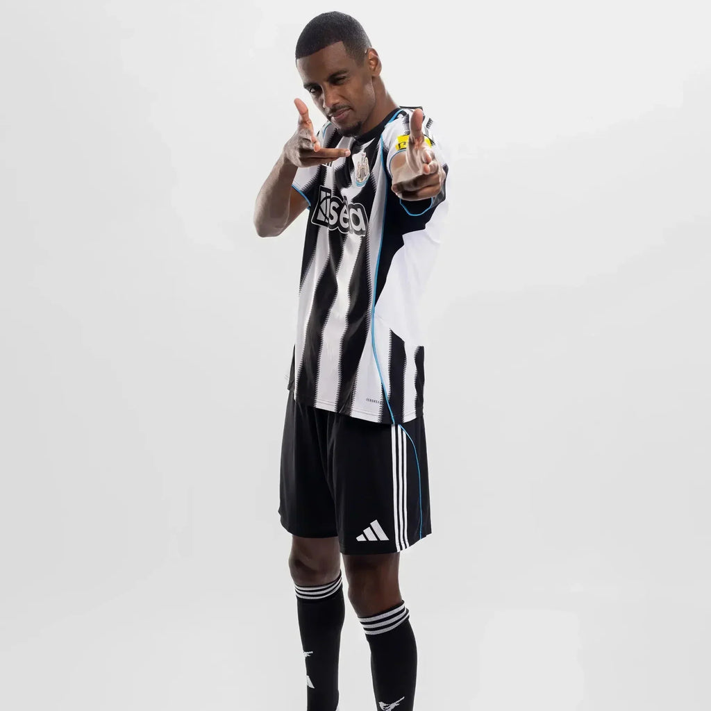 Camisa adidas Newcastle 2025/26 I