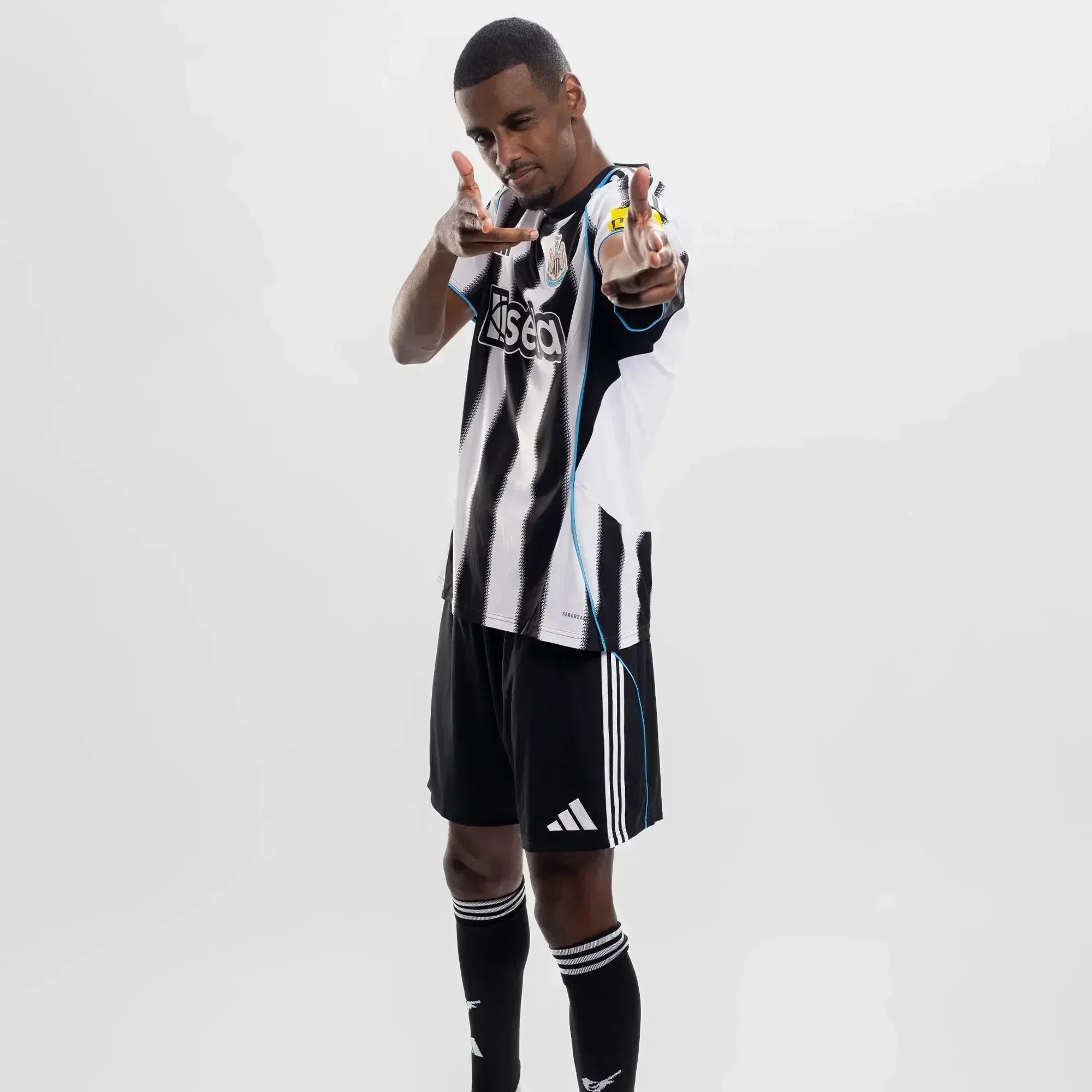 Camisa adidas Newcastle 2025/26 I
