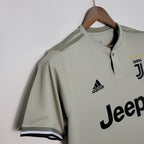 Camisa Juventus Reserva 18/19 - Versão Retrô